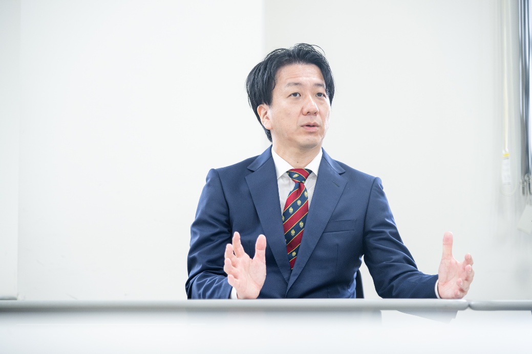 トミタでのインタビューの様子